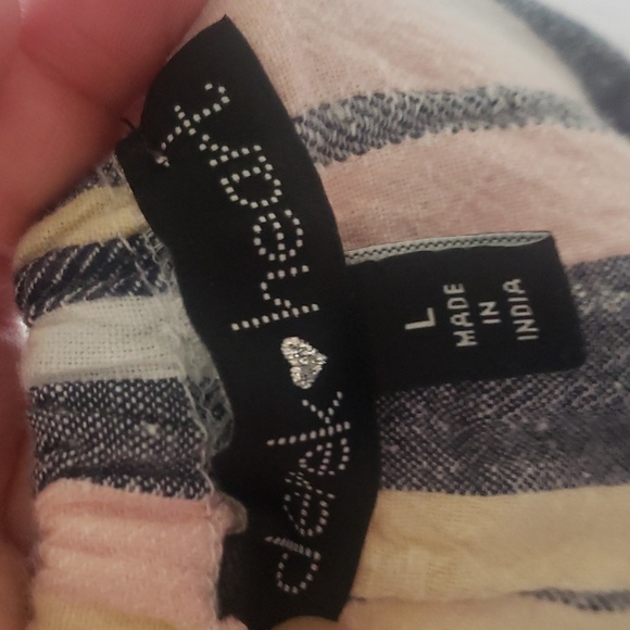 Derek Heart L adorable flounce off shoulder pastel stripes smocked waist crop - Picture 6 of 6